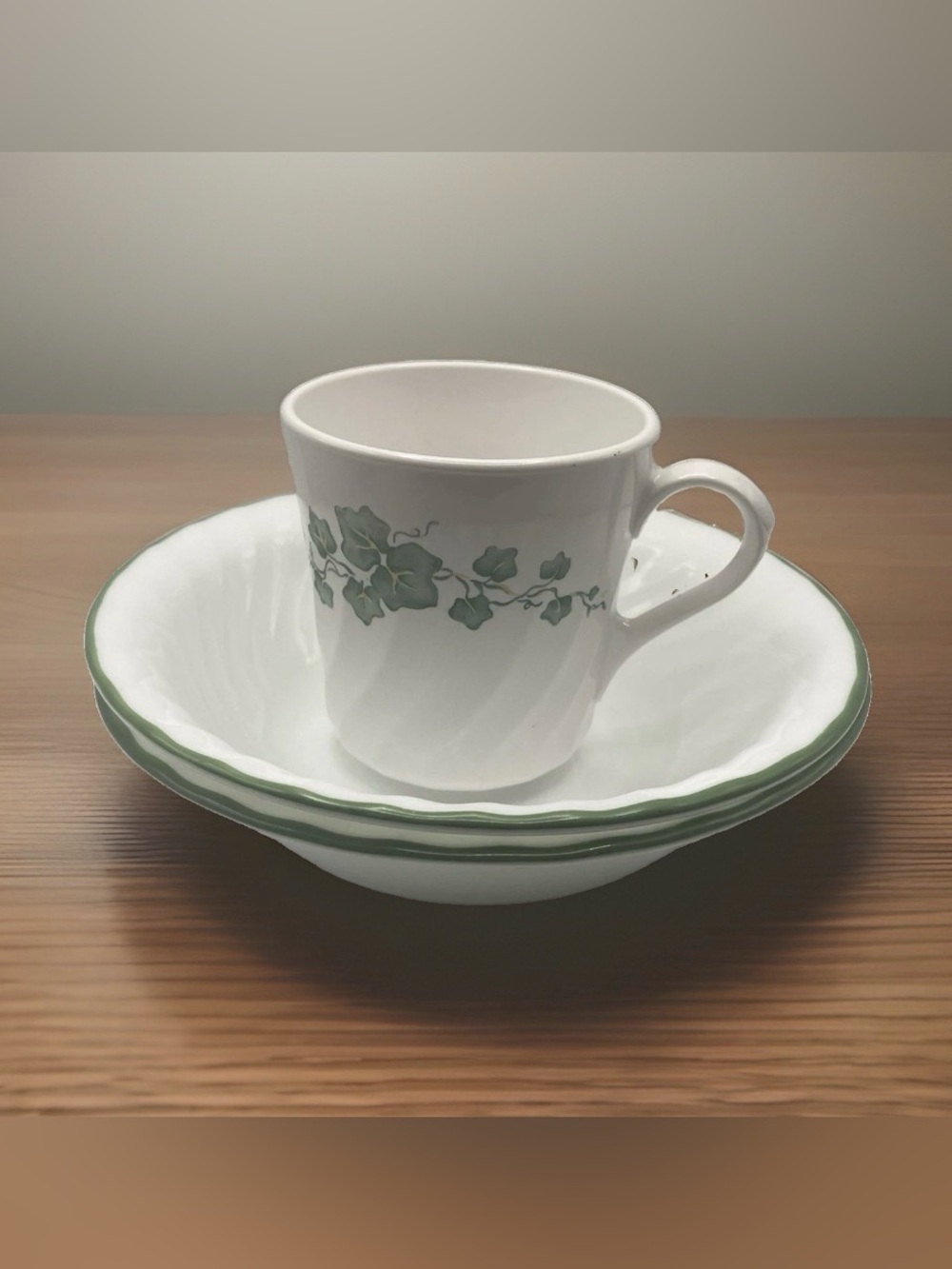 Corelle Corning Ceral Bowls and Coffe Cup Set in Calloway Discontinued Pattern